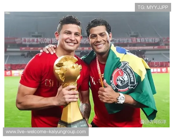 中场远射擦柱入网成为社媒热议点