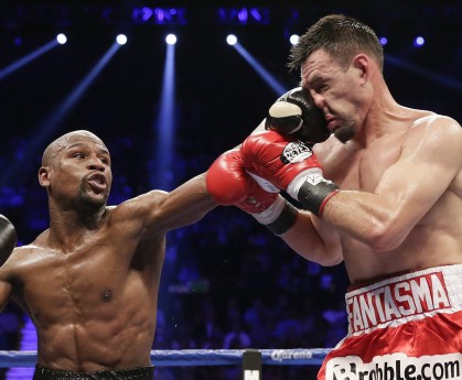 Leyu Sport下载-冠军球队举办球员家庭日活动增强团队凝聚力，家庭足球队