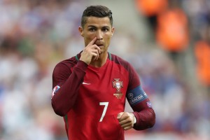 乐鱼娱乐-湖人3连胜，5胜2负排西部第三，明日背靠背战第四的开拓者，湖人连签三人